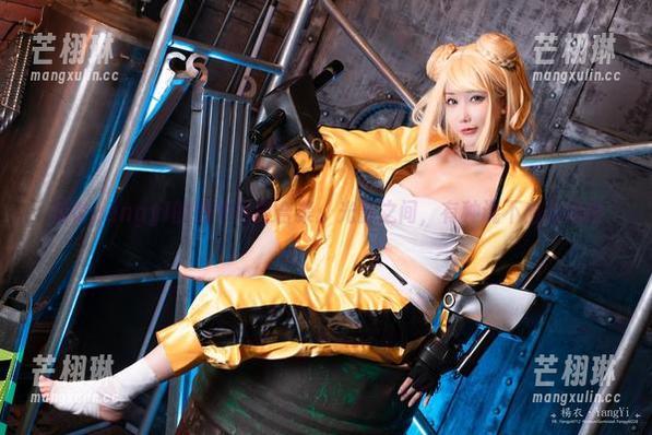 杨衣yangyi的奶牛写真合集：光影之间，有种说不出的温暖