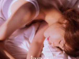 果团网 – 何梦兮Stacy的新作品上线，女神降临，更新中，一不小心就让你也梦游了！