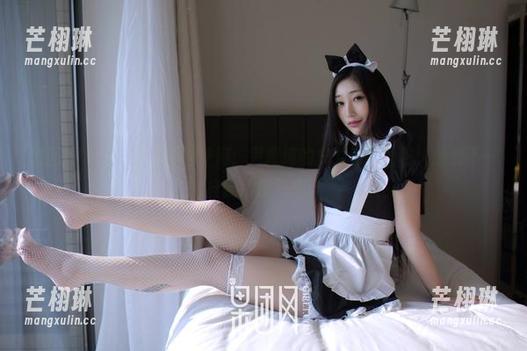 果团网-尹意纯 果团网 - 每一张都值得收藏:尹意纯的户外私拍图包,透着不一样的清新气息。