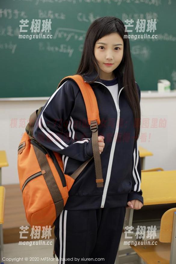 模范学院 - 77qiqi的少女写真：原图里的每一帧都深得人心，全套值得一看！