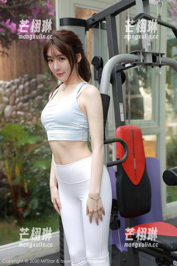 模范学院 - 高跟鞋与黄乐然：美图背后的那些‘秘密’瞬间