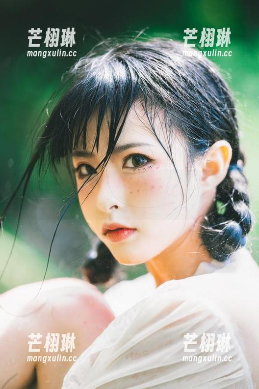 清水由乃写真精选：间谍过家家，谁说战斗服不能软萌？