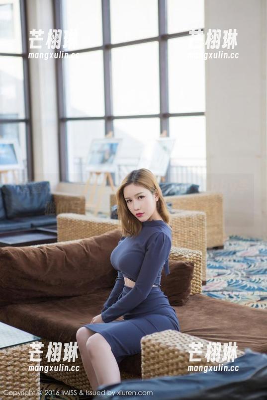 爱蜜社 - 校园里的不靠谱瞬间：Abby李雅的写真合集，谁来给个说法？
