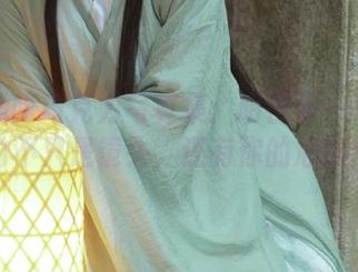 白莉爱吃巧克力写真集：明日香——翻转的不只是镜头，还有你的心情！