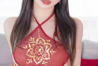 最新神楽坂真冬红裙图包：在寒冬里，我的心都被这热情烧到了！
