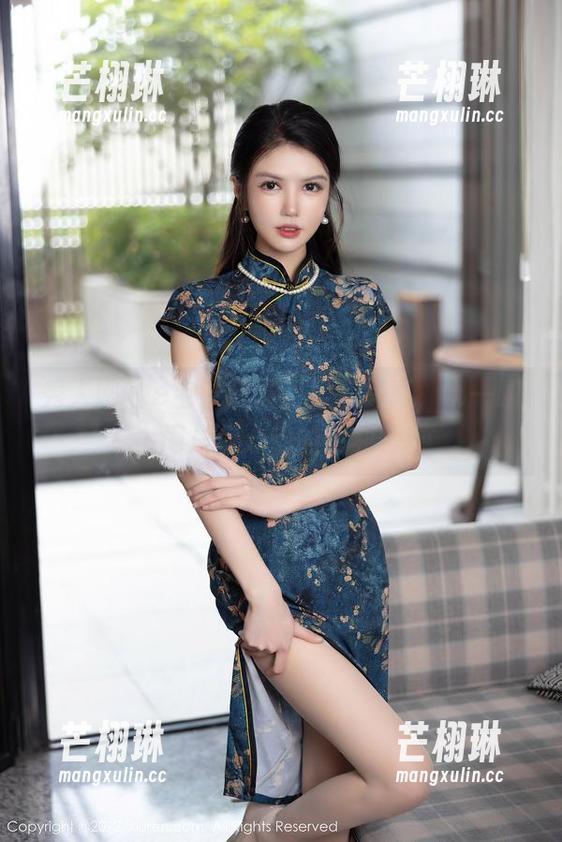 秀人网 - e宝小野猫的居家写真，哪一瞬间是你心动的时刻？