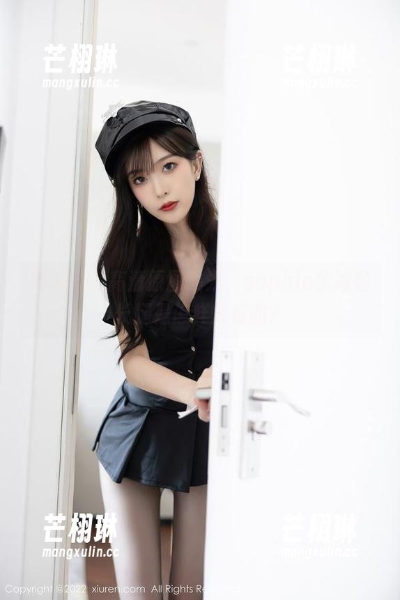 秀人网-sophie余冰 秀人网 - 高清原图曝光,sophie余冰的长腿是怎样炼成的?