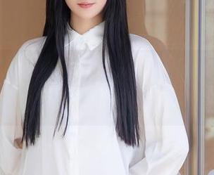 秀人网 – 私拍足迹：z杯悠悠棉袜资源，快来看看这双袜子背后的故事