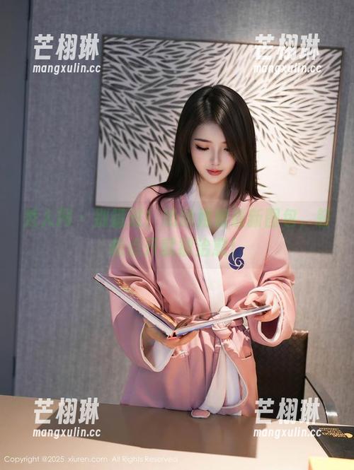 秀人网 - 别错过！奶酥姐姐最新图包，轻松点开就被治愈！