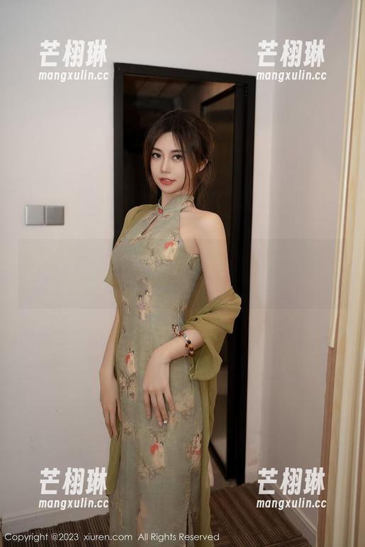 秀人网 - 洗澡也能当模特？李丽莎在线展出她的浴室写真，太膨胀了！