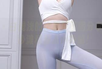 秀人网 – 白浅浅的比基尼原图分享：阳光、沙滩和那点小神秘！