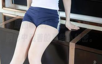 秀人网 – 原图曝光！“盼盼已鸠”校服，阴影中藏着的那些小秘密。