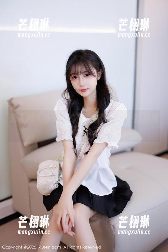 秀人网 - 泳池里的鱼子酱fish：美图精选，值得你为之驻足