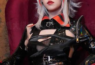 写真合集大揭秘：绞肉姬与宝多六花校服，喜感满分！