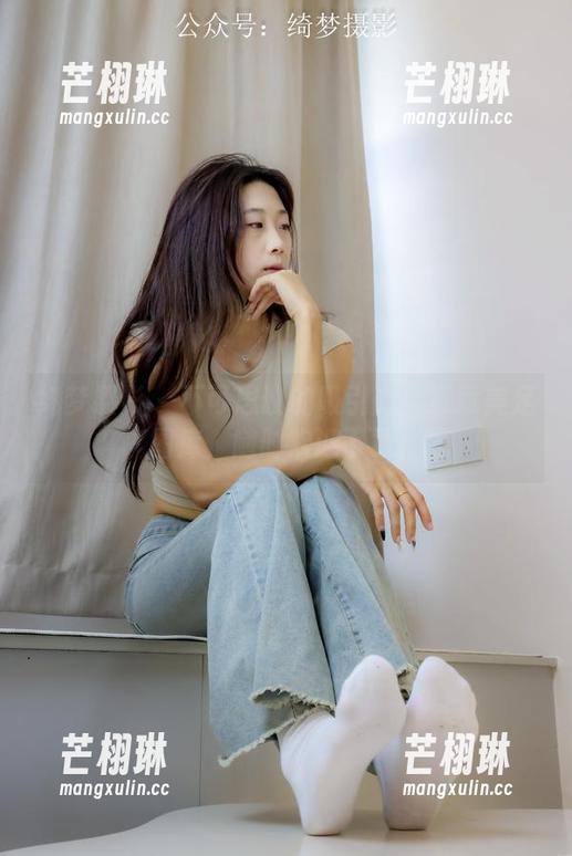 绮梦摄影-章章 绮梦摄影 - 不可思议的吸引力!章章美足图库,随时欢迎下载!