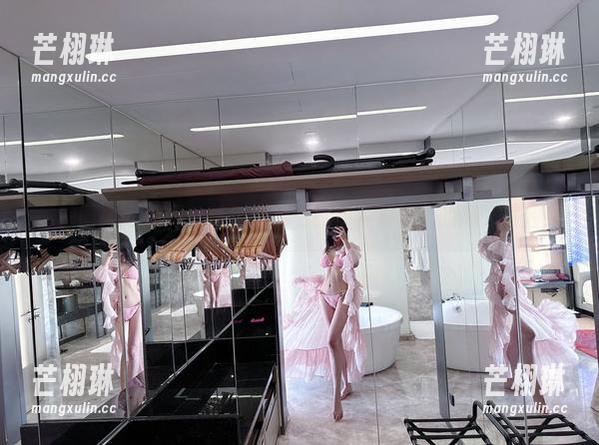 微密圈 - 司机只缺葛征的图包！快来看看她的迷人时刻！