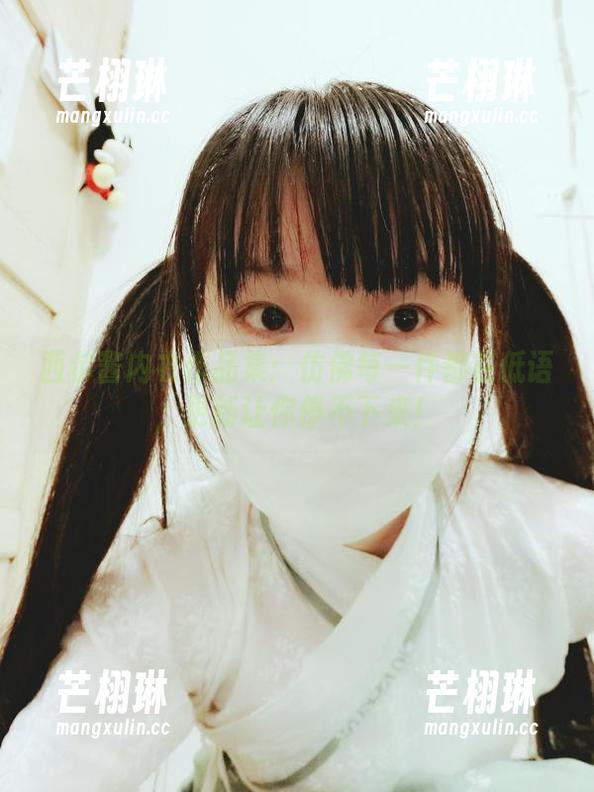 西尔酱内衣作品集：仿佛每一件都在低语，更新让你停不下来！