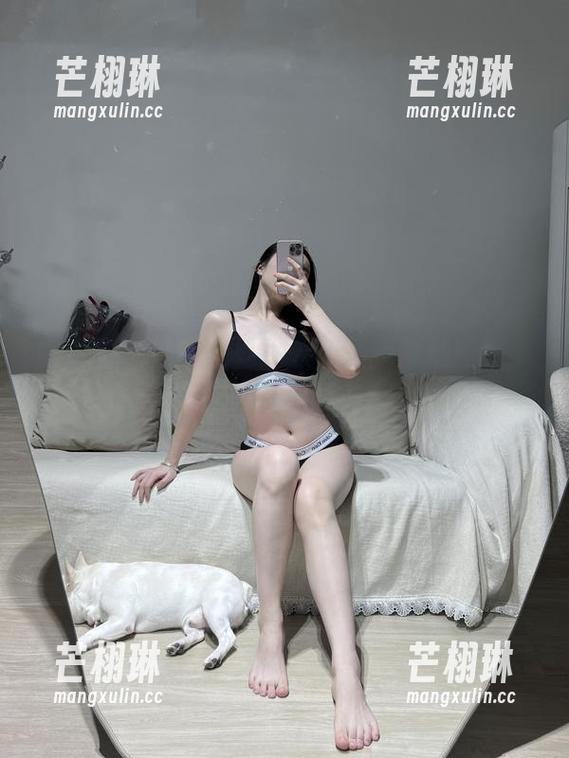 微密圈 - 铁锤姐姐办公室图库：精选瞬间里的职场小调皮
