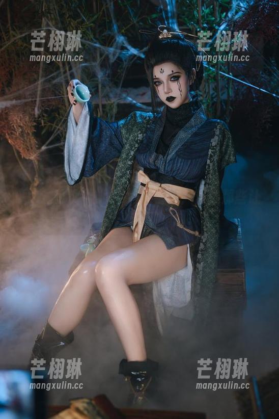 图库里的阿薰kaOri短裤秀：精选那些让你心跳加速的瞬间！