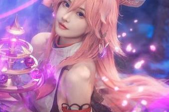 原图探险：跟随露儿大魔王的美足游历未知角落