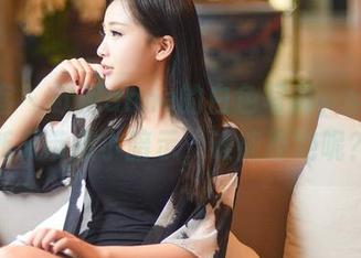 青豆客 – 欧尼anne的白色写真，全套清新又带点小暗示，谁能拒绝呢？