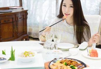 魅妍社 – 活力满满的绯月樱_Cherry女仆美图风：资源随你索取，心动不如行动！