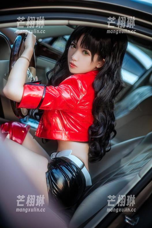 鳗鱼霏儿的双人本舰队服，全集写真让人想起那次夏天的海风～